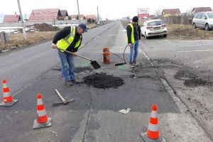 VIDEO – Drumul dintre Râşnov şi Bran, refăcut în proporţie de 85%