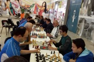 Concurs de şah la Iulius Mall, organizat de Palatul Copiilor şi Clubul de Şah Romtelecom Suceava