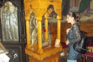 Sfântul Nectarie revarsă binefacerile sale asupra argeşenilor