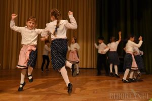 Sărbătoare... nemţească: Singura şcoală cu predare în limba germană din Bihor, Liceul Friedrich Schiller, a împlinit 10 ani de existenţă (FOTO / VIDEO)