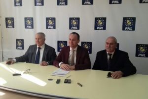 PSD Dâmboviţa a reuşit să-i facă fericiţi pe cei de la PNL Dâmboviţa
