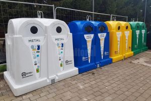 Containere de tip clopot, pentru plastic, hârtie, sticlă şi metal, amplasate în toate ...