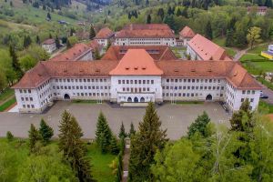 Colegiul Militar din Câmpulung Moldovenesc aniversează 95 de ani de la înfiinţare