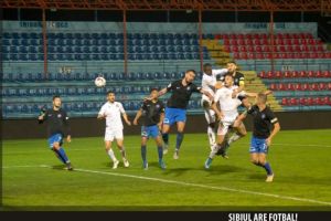 VIDEO – Remiză cu scandal între FC Hermannstadt şi Viitorul. Arbitrajul a stricat meciul