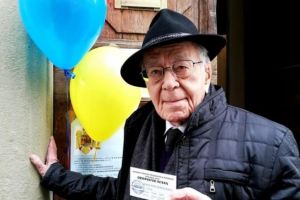 La 103 ani, filosoful Mihai Şora, observator independent la alegerile prezidenţiale într-una dintre secţiile de vot din străinătate: „Nu alegem doar un om: ne alegem viitorul”