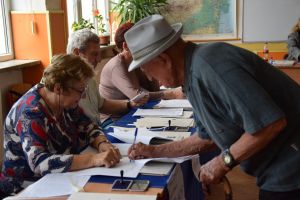 S-au deschis toate secţiile vot în judeţul Sibiu. Vezi cine votează dimineaţa