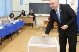 FOTO: Florin Buicu (PSD), ”vot cu inima deschisă” la primele ore ale dimineţii
