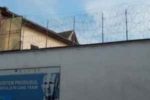 Peste 200 de deţinuţi şi-au exprimat dorinţa de a vota