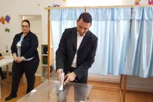 Presedintele PSD Prahova, Bogdan Toader, a votat azi, la Ploiesti