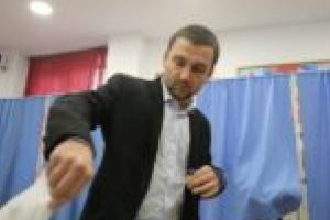 Liderii USR din judeţul Timiş prezenţi la vot încă de la primele ore ale dimineţii. Pentru schimbarea în bine a României!