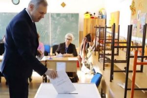 Péter Ferenc (preşedintele UDMR Mureş), vot pentru candidatul cu ”viziune asupra viitorului ţării”
