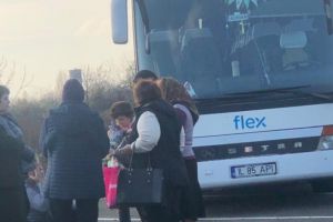 Incidente in ziua votului. Alegatori adusi cu autocarul din Ialomita sa voteze in Prahova