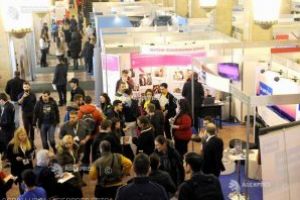 MMPS: Aproape 30.000 de salariaţi străini non-UE erau înregistraţi cu contracte individuale de muncă la începutul lunii noiembrie