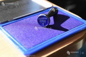  ALEGERI PREZIDENȚIALE 2019     Rezultate provizorii după numărarea a 5.804 secţii în ţară: Iohannis – 36,54%; Dăncilă – 26,79%; Barna – 9,69%