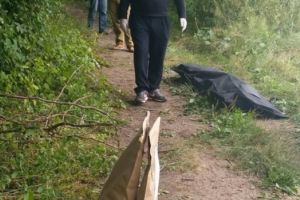 Caz înfiorător! O femeie a fost găsită moartă la marginea municipiului Botoşani