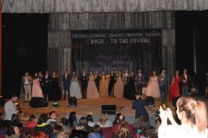 ”Back….To the Future” a fost tema îndrăzneaţă a Balului Bobocilor organizat de ...