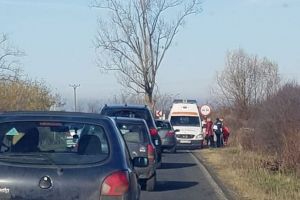 ACCIDENT GRAV pe un drum din judeţ! A intervenit de urgenţă AMBULANȚA