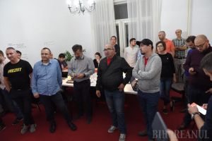 Reacţia USR Bihor după înfrângerea lui Dan Barna: N-am fost 