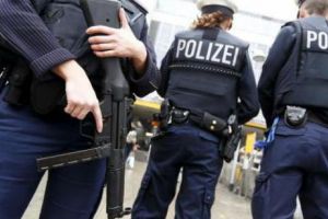 „LETAL, NU ATINGEȚI!”. MESAJUL care a pus pe jar POLIȚIA DIN BERLIN cu câteva zile înainte de alegerile legislative din Germania