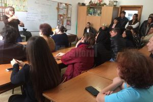 Proiect de prevenire şi combatere a absenteismului şi a abandonului şcolar, la Centrul ...