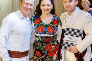 Laura Olteanu şi Orchestra Fraţilor Advahov, spectacol extraordinar de Ziua Bucovinei, la ...