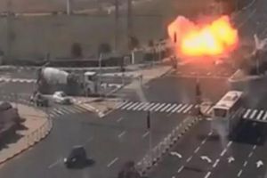 VIDEO| O rachetă loveşte o autostradă intens circulată din Israel