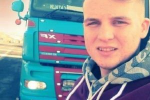 „Dreptate pentru Cătălin”: Prietenii şi familia şoferului acuzat că a trecut cu TIR-ul peste doi consăteni cer eliberarea lui şi susţin că e nevinovat