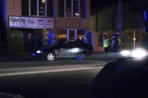 FOTO-ACUM: Încă un accident în Focşani | Două maşini s-au făcut lovit în zona Obor