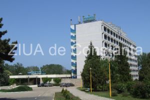 Complexul Neptun si terenul de tenis Delta din statiunea Neptun, de vanzare 