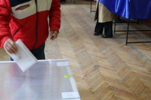 Prezenţă de peste 100% la două secţii de votare din Mureş!