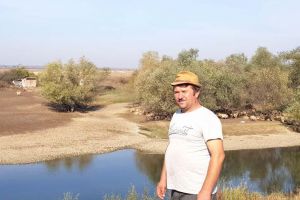 „Oierie” cu Dume: Sub ochii şefilor ABA Crişuri, sute de kilometri de diguri au devenit... păşuni pentru oi (FOTO)