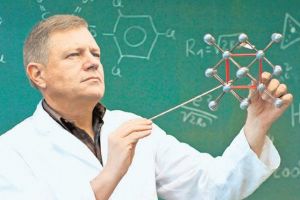 Klaus Iohannis are job asigurat la Sibiu, dacă nu câştigă în turul doi