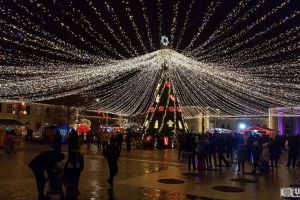 Achiziţie directă pentru 6.000 de cadouri lansată de Primăria Albă Iulia. Ce vor conţine pachetele oferite copiilor de Crăciun