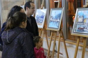 Expoziţie de tablouri la Casa Cărţii din Piteşti