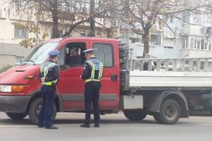 FOTO: Acţiune a poliţiştilor pentru limitarea infracţiunilor în domeniul infrastructurii critice