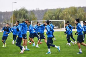 Tineretul în avanpremiera seniorilor