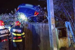 RĂZVAD: Accident spectaculos fără victime