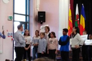 „Digital Competence în Action”, proiect comun mai multor şcoli şi licee din Dâmboviţa