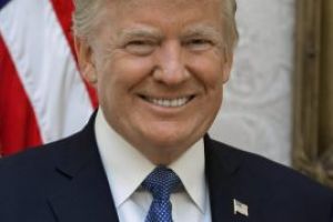 Destituire: Trump spune ca este ”prea ocupat” pentru a urmari audierile din Congres