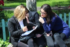 Elevii îi pot transmite ministrului Educaţiei întrebări şi propuneri cu privire la ...
