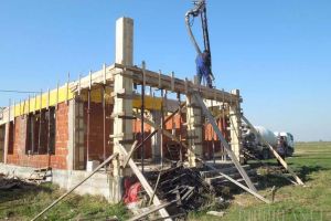 Începe debirocratizarea! Noua lege a construcţiilor simplifică procedurile şi îi scuteşte pe bihoreni de drumuri