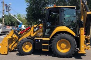 Buldoexcavator de 450.000 de lei achiziţionat de Primăria Luduş