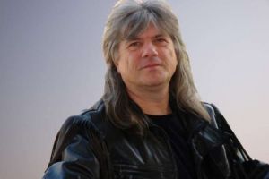 Drum lin căre cer, Florian Stoica