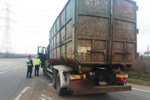 1820 Kilograme deşeuri feroase confiscate în urma acţiunii pentru siguranţa transportatorilor