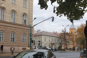 Ce mai lipsea în Timişoara: încă un semafor. S-a montat pe strada Martin Luther