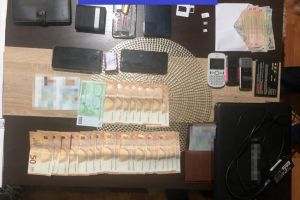 Grup infractional organizat specializat in proxenetism, in Ramnicu Valcea si Sibiu