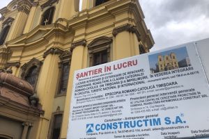 Domul din Unirii ar putea fi zugrăvit în altă culoare. Va fi redeschis anul viitor, înainte de Crăciun
