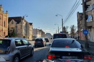 FOTO Trafic îngreunat pe mai multe străzi din Sibiu – Se circulă bară la bară