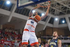 CSM CSU Oradea joacă, sâmbătă, la Timişoara