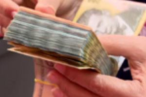 „Dacă nu creşteau salariile, România nu mai avea cu cine să lucreze”